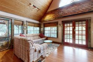 Φωτογραφία από το άλμπουμ του Driftwood Hideaway σε Canyon Lake