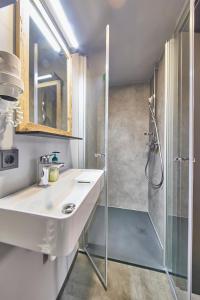Vannituba majutusasutuses Eibinghof BED & BREAKFAST & SWIM