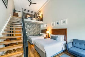 Postel nebo postele na pokoji v ubytování Banff Inn + 37 fotografií