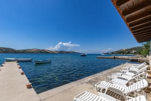 Příroda nedaleko apartmánu + 31 fotografií