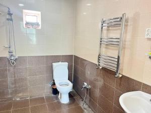Un baño de Qabala OLD Villa 8 fotos más