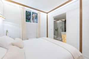 A bed or beds in a room at Vivendos - TR17 - Roca Chica