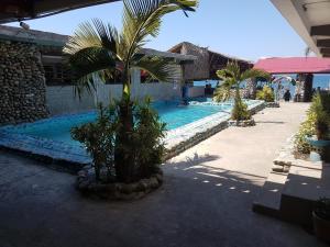 Πισίνα στο ή κοντά στο White Castle Beach Resort