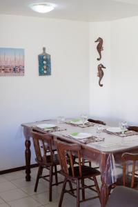 Fotografie z fotogalerie ubytování Casasveraneio casa com 3 Suites com ar condicionado à 100m da Praia de Barra De São Miguel, 8 minutos da praia bonita e a 3 do gunga , área de lazer privativa com piscina e churrasqueira! v destinaci Barra de São Miguel