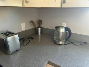 Η κουζίνα ή μικρή κουζίνα στο Private Studio in Burlingables