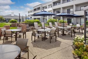 Restaurace v ubytování Courtyard by Marriott Chicago Waukegan / Gurnee