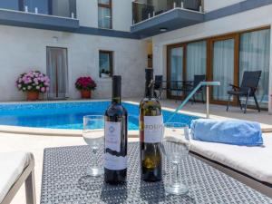 Πισίνα στο ή κοντά στο Villa LA-Two Bedroom Apartment with Terrace