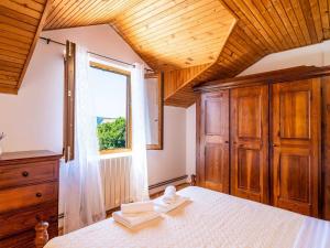 Ένα ή περισσότερα κρεβάτια σε δωμάτιο στο Villa Niko - Three bedroom villa with swimming pool +37 φωτογραφίες