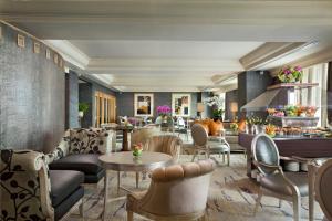 A seating area at Hotel Mulia Senayan, Jakarta