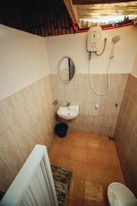 Bilik mandi di Kalipay sa Baybay, Your Private Escape