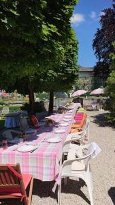 Fotografie z fotogalerie ubytování Villa unique, piscine et grand parc, Vorbourg 15 v destinaci Delémont