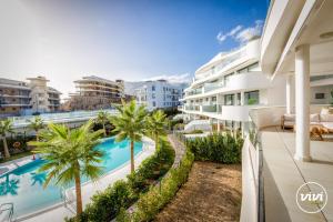 Swimmingpoolen hos eller tæt på ViVi Homes - Terra Higueron Luxury, Terrace & Pool