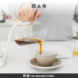 Příslušenství pro přípravu čaje a kávy v ubytování HAO Hotel Phuket