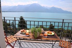Imagen de la galería de Luxury Apartment Montreux, en Veytaux