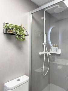 Koupelna v ubytování Apartamentos Clotilde
