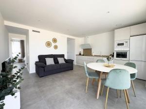 Kuchyň nebo kuchyňský kout v ubytování Apartamentos Clotilde