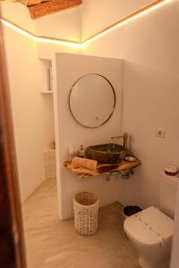 Ένα μπάνιο στο La Paredita Casa Guimar