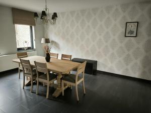 Posezení v ubytování Vakantiewoning De Zilverberk
