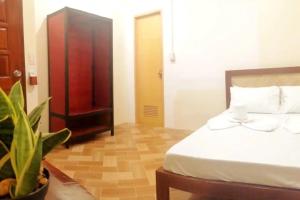 Avila's Hostel Moalboal near Beach 객실 침대
