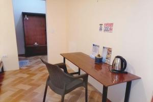 Basdiot에 위치한 Avila's Hostel Moalboal near Beach에서 갤러리에 업로드한 사진