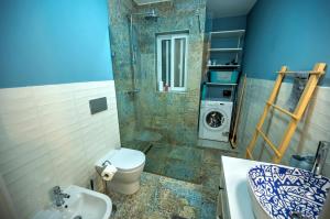 Koupelna v ubytování Modern, cosy, fully equipped 2bedroom flat PMIC1-3