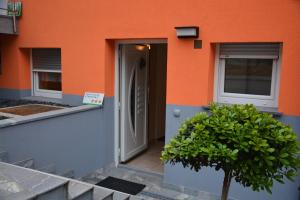 Budova, kde se apartmán nachází