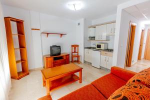 Dapur atau dapur kecil di Apartamentos Aixa