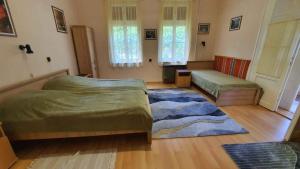 Posteľ alebo postele v izbe v ubytovaní Apartment Balatonföldvar - Balaton 18521