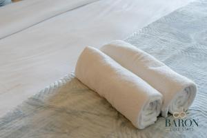 Gambar di galeri bagi Alluring Studio, Address Marina. di Dubai