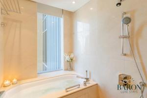 Gambar di galeri bagi Alluring Studio, Address Marina. di Dubai