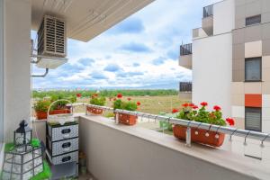 Balkón nebo terasa v ubytování Feel Right at Home - Bright and Modern Apartment by Flat Mаnager