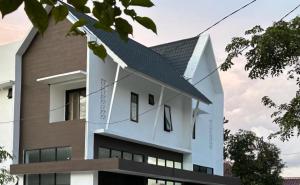 Bangunan di mana terletaknya homestay