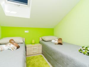 Fotografie z fotogalerie ubytování Apartments Donita - Standard Two Bedroom Apartment with Balcony and Sea View v destinaci Slano