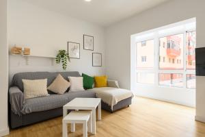 Ruang duduk di SG Canteras Nomads Family House