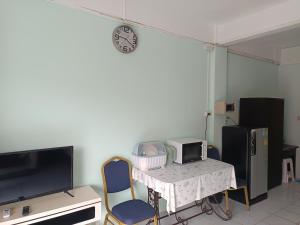 TV a/nebo společenská místnost v ubytování SV. HOUSE