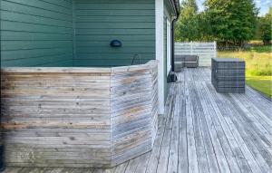 Fotografie z fotogalerie ubytování Cozy Home In Dörarp With Sauna v destinaci Dörarp