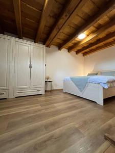 Voodi või voodid majutusasutuse Apartmány La Šiška toas