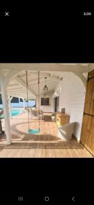Μια τηλεόραση ή/και κέντρο ψυχαγωγίας στο Villa individuelle