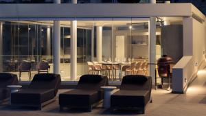 A seating area at Villa Kalliston