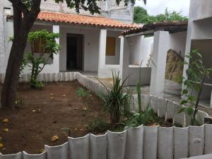 Κήπος έξω από το Caldas do Jorro Águas Termais