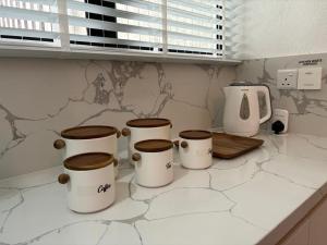 Cucina o angolo cottura di ANNA AR ANTARA RESIDENCE LAKE VIEW, Putrajaya