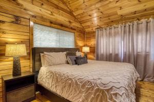 Foto sihtkohas Pigeon Forge asuva majutusasutuse Dog Friendly, Pool, Hot Tub, Pool Table, Arcade galeriist