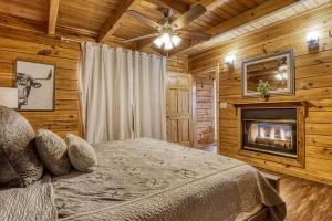 Foto sihtkohas Pigeon Forge asuva majutusasutuse Dog Friendly, Pool, Hot Tub, Pool Table, Arcade galeriist
