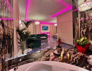 Fotografie z fotogalerie ubytování Mirror Suite Luxury v destinaci Montecatini Terme
