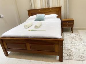 Zuri's Luxurious Oceanview Penthouse, Meters from the beach客房内的一张或多张床位
