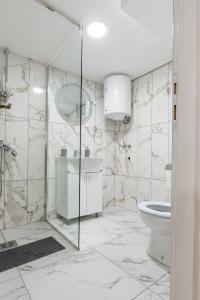 Koupelna v ubytování Aleks apartmani