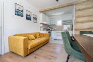Kuchyň nebo kuchyňský kout v ubytování Aleks apartmani