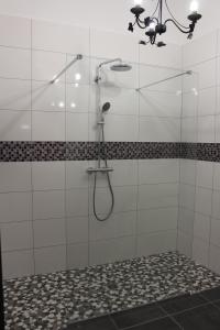 Bathroom sa Chambre d'hôtes vue sur mer