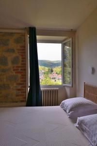 Postel nebo postele na pokoji v ubytování Hôtel Marchal + 37 fotografií