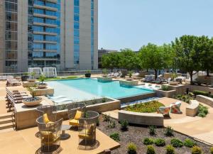 ダラスにあるLuxury Highrise in West Villageのギャラリーの写真